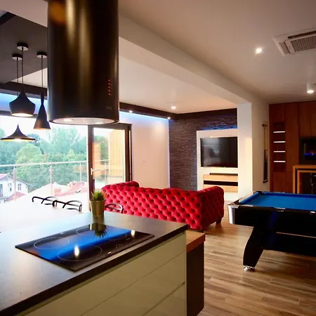 Aquarius Penthouse Lejlighed