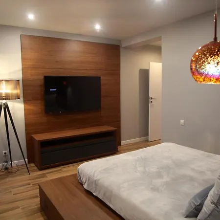 Aquarius Penthouse Apartament *